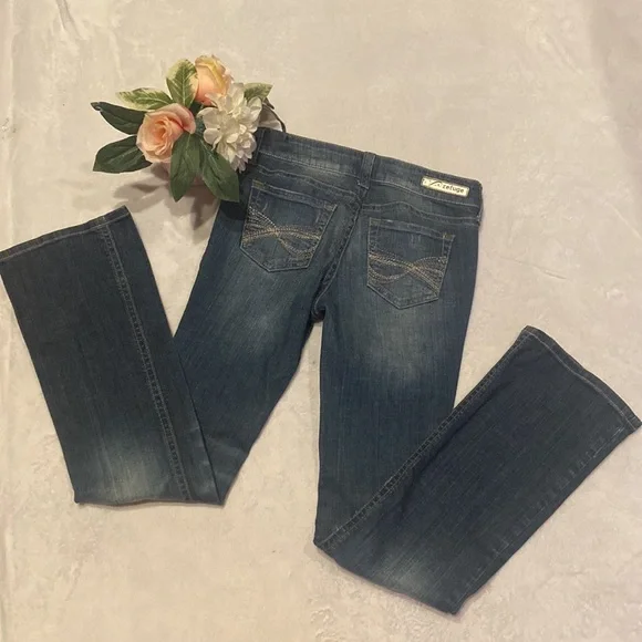 RUNWAY Distressed Refuge Every Day Boot Size 2 Blue Jeans - Picture 11 of 12